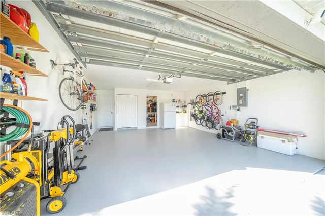 1413 SW 43rd TER, Cape Coral, FL 33914