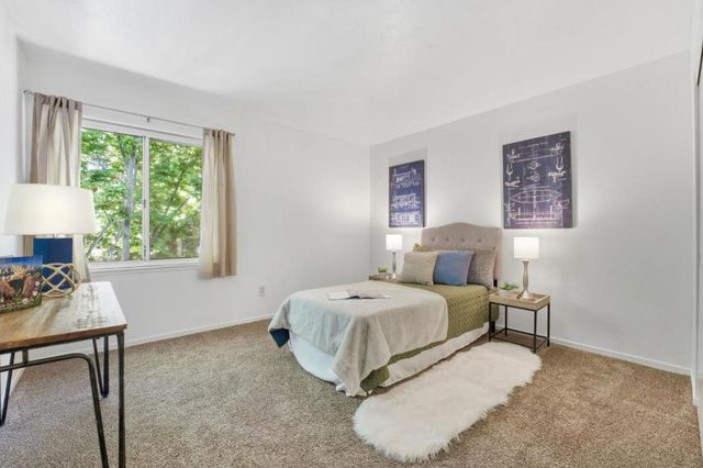 312 Tradewinds Drive 10, San Jose, CA 95123