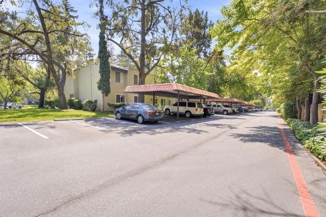 312 Tradewinds Drive 10, San Jose, CA 95123