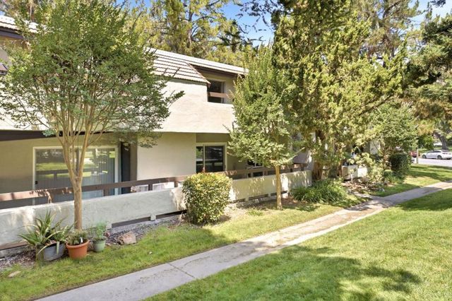 312 Tradewinds Drive 10, San Jose, CA 95123