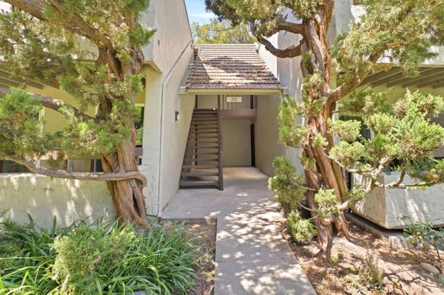 312 Tradewinds Drive 10, San Jose, CA 95123