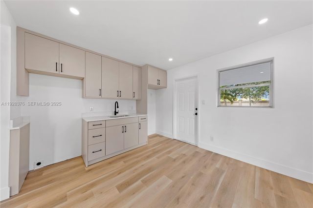 608 NW 6th Ct, Hallandale Beach, FL 33009