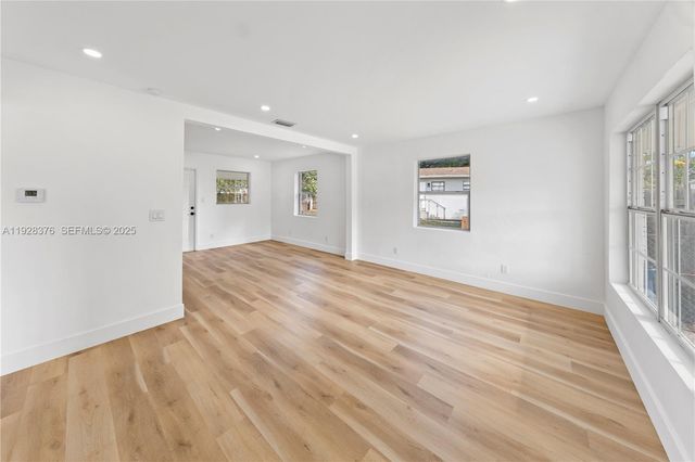 608 NW 6th Ct, Hallandale Beach, FL 33009