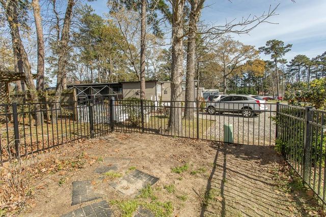 1577 Crystal Lake Dr., Myrtle Beach, SC 29575