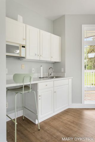 145 Bay Meadows Drive, Park Twp, MI 49424