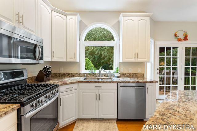 145 Bay Meadows Drive, Park Twp, MI 49424