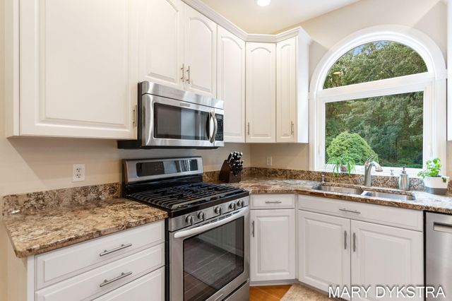 145 Bay Meadows Drive, Park Twp, MI 49424