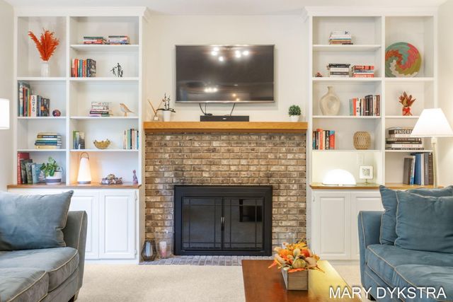 145 Bay Meadows Drive, Park Twp, MI 49424