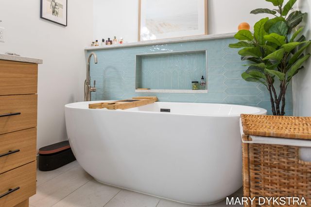 145 Bay Meadows Drive, Park Twp, MI 49424