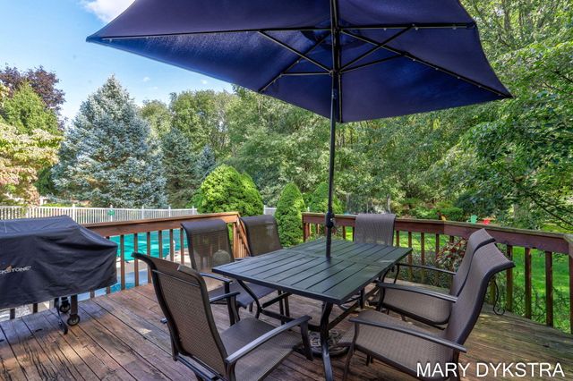 145 Bay Meadows Drive, Park Twp, MI 49424