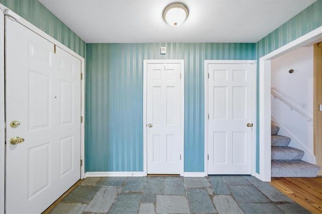 10813 Beacon Avenue, Kansas City, MO 64134