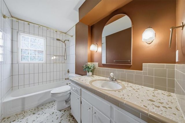 10813 Beacon Avenue, Kansas City, MO 64134