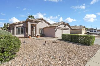 8336 W STELLA Way, Glendale, AZ 85305