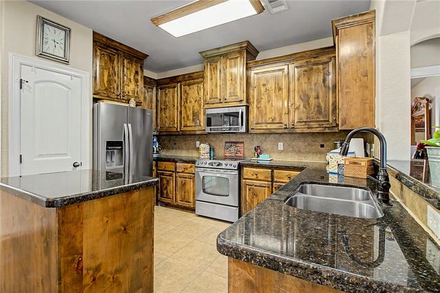 14105 Renee Lane, College Station, TX 77845