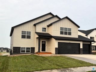 2209 E Alexa St Street, Brandon, SD 57005