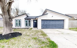 3402 Pecan Grove Drive, Baytown, TX 77521