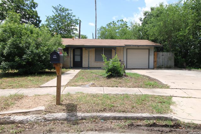4102 WAIKIKI DR, San Antonio, TX 78218