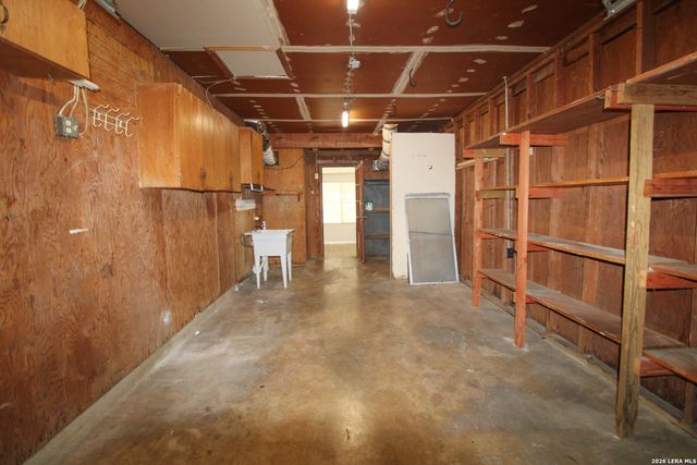 4102 WAIKIKI DR, San Antonio, TX 78218