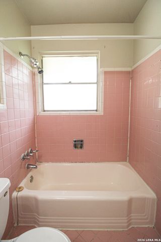 4102 WAIKIKI DR, San Antonio, TX 78218