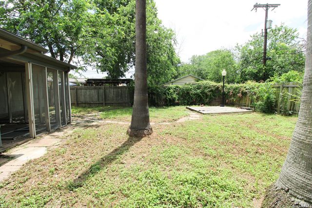4102 WAIKIKI DR, San Antonio, TX 78218