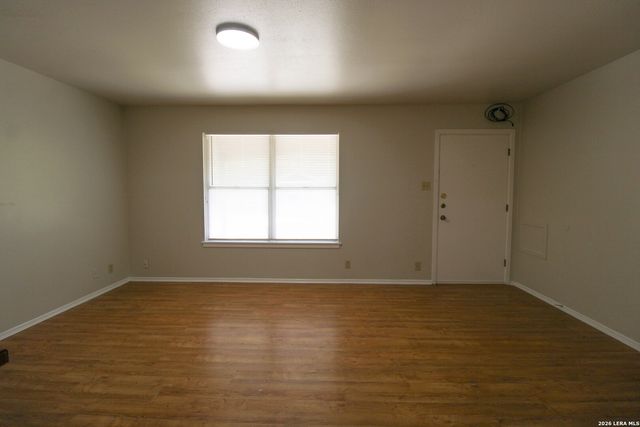 4102 WAIKIKI DR, San Antonio, TX 78218