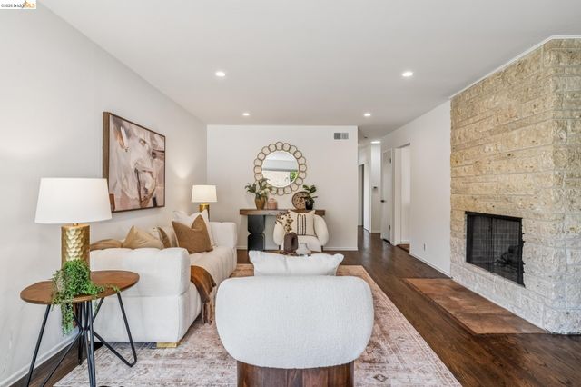 4038 Fariss Ln, El Sobrante, CA 94803