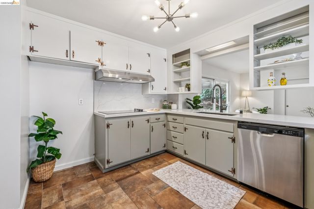4038 Fariss Ln, El Sobrante, CA 94803