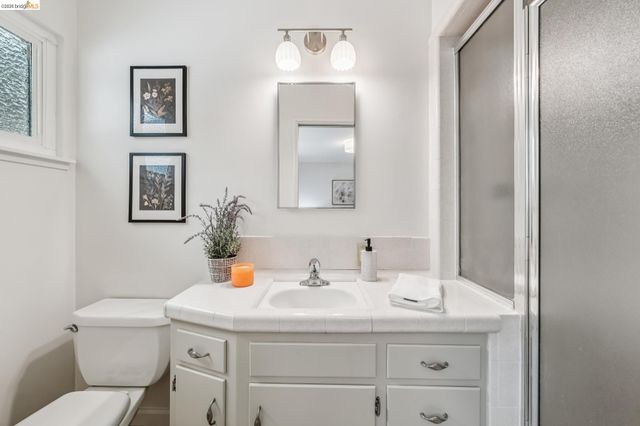 4038 Fariss Ln, El Sobrante, CA 94803