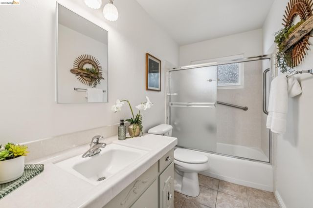 4038 Fariss Ln, El Sobrante, CA 94803