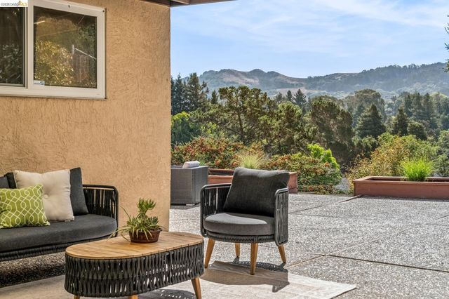 4038 Fariss Ln, El Sobrante, CA 94803