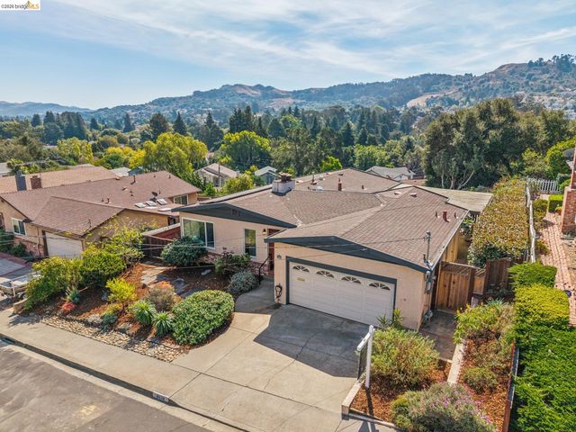4038 Fariss Ln, El Sobrante, CA 94803