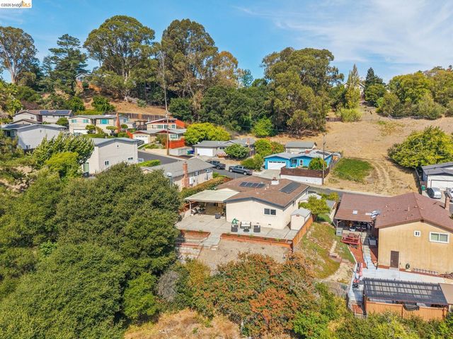 4038 Fariss Ln, El Sobrante, CA 94803