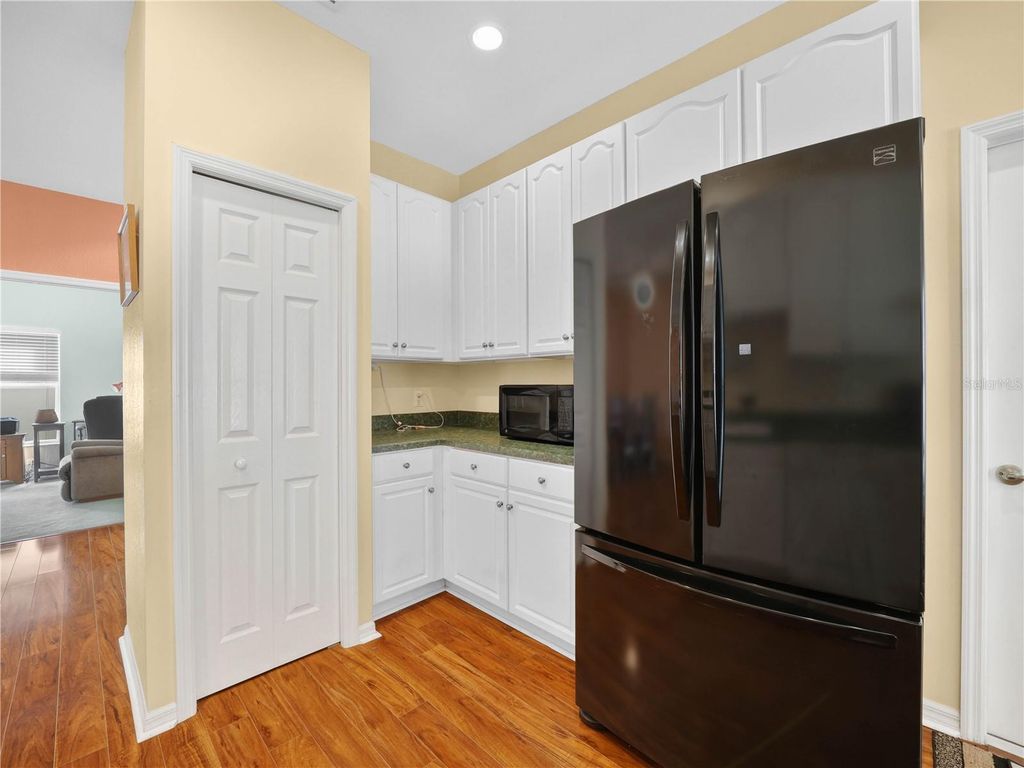 Image 9 of property listing at 4144 ABERDEEN LANE, Lake Wales, FL 33859