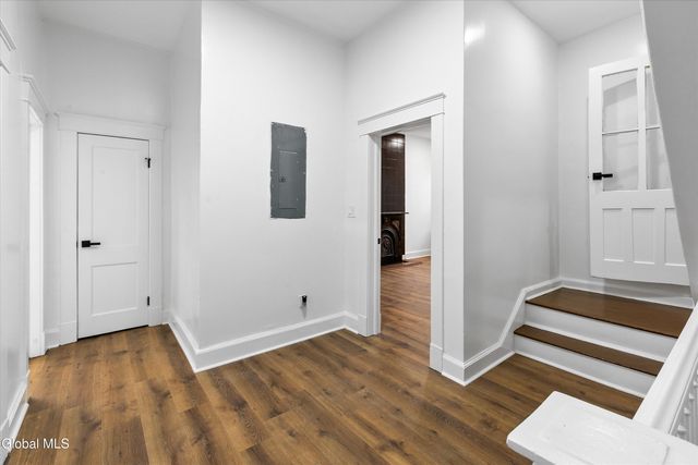 142 Chestnut Street, Albany, NY 12210