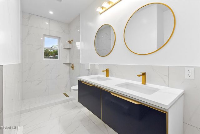 142 Chestnut Street, Albany, NY 12210