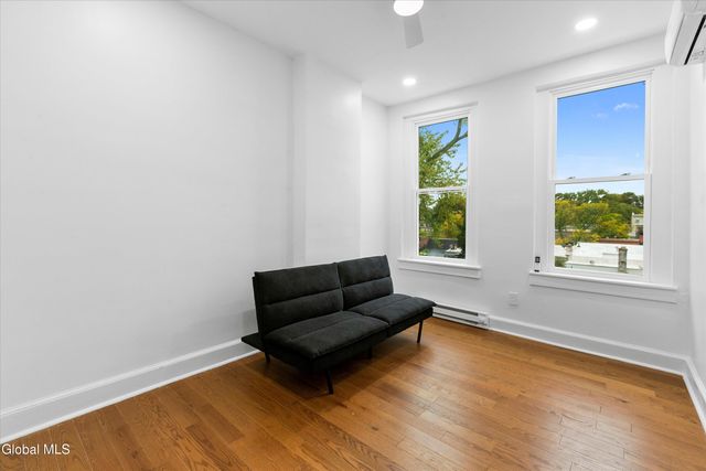 142 Chestnut Street, Albany, NY 12210