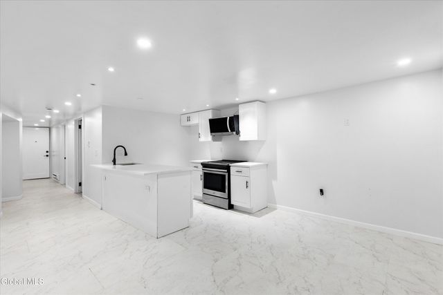 142 Chestnut Street, Albany, NY 12210