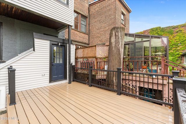 142 Chestnut Street, Albany, NY 12210