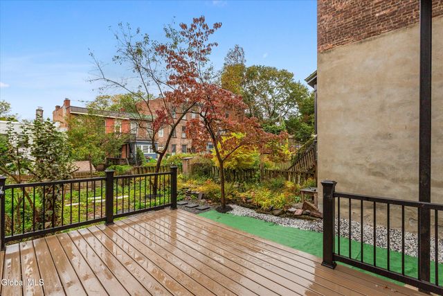 142 Chestnut Street, Albany, NY 12210