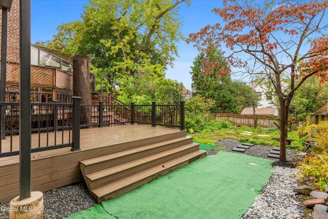 142 Chestnut Street, Albany, NY 12210