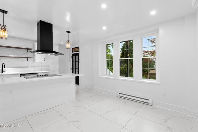 142 Chestnut Street, Albany, NY 12210