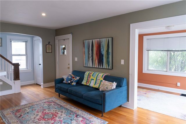 1517 Holmden Road, South Euclid, OH 44121