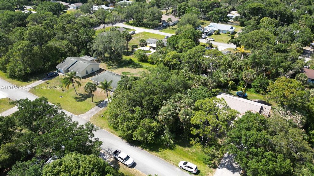 8000 Citrus Park Blvd, Fort Pierce, FL 34951