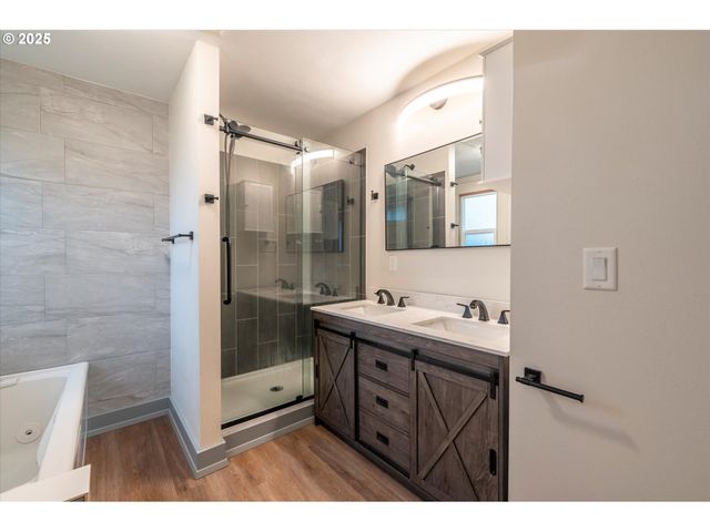 509 N COLLIER St, Coquille, OR 97423