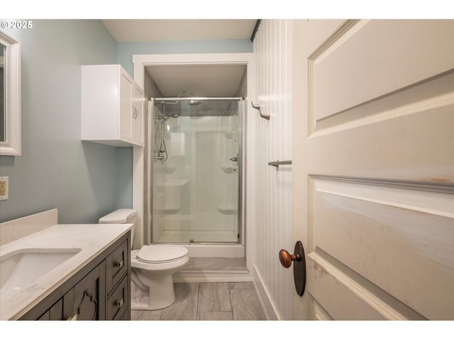 509 N COLLIER St, Coquille, OR 97423