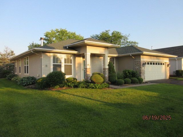 13005 Big Horn Drive, Huntley, IL 60142