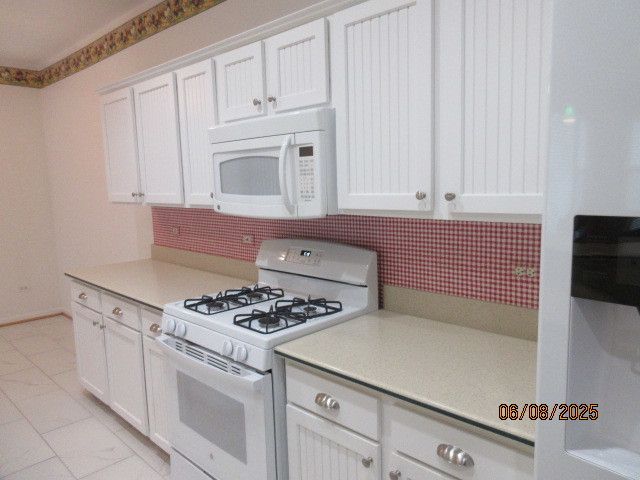 13005 Big Horn Drive, Huntley, IL 60142
