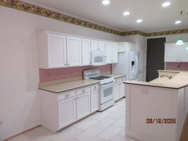 13005 Big Horn Drive, Huntley, IL 60142