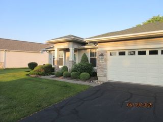 13005 Big Horn Drive, Huntley, IL 60142