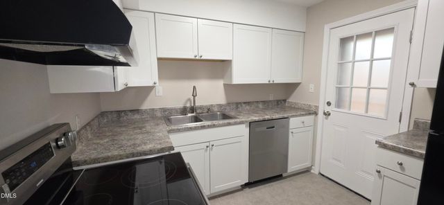 220 Elizabeth Street Apt A18, Chapel Hill, NC 27514